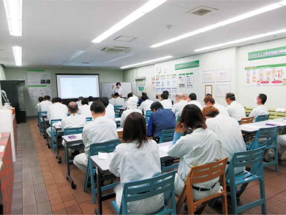 岡山工場でのコンプライアンス講習会